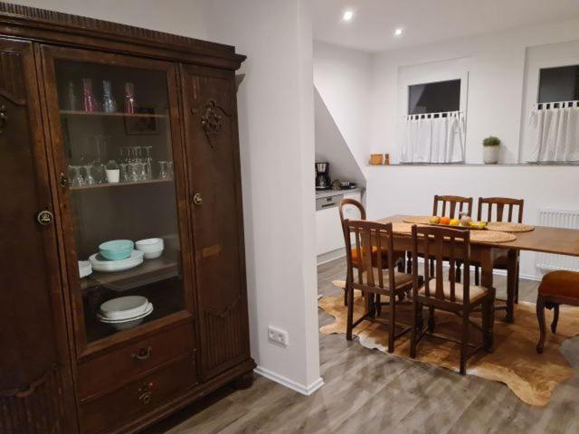 Pilgrims "Rosalie" Grosse Fewo Mit 3 Schlafzimmern, 1Bad, 2 Wc, Balkon, Fast Internet Brilon Exterior foto
