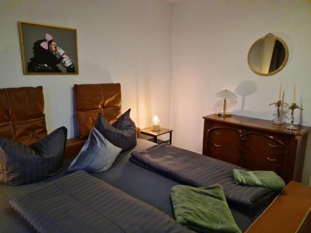 Pilgrims "Rosalie" Grosse Fewo Mit 3 Schlafzimmern, 1Bad, 2 Wc, Balkon, Fast Internet Brilon Exterior foto